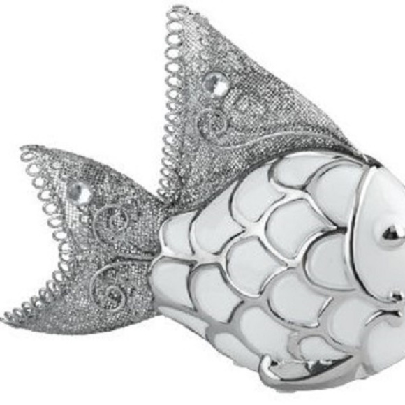 Jewels of the Sea White Porcelain Fish Decor NEW - Picture 2 of 2